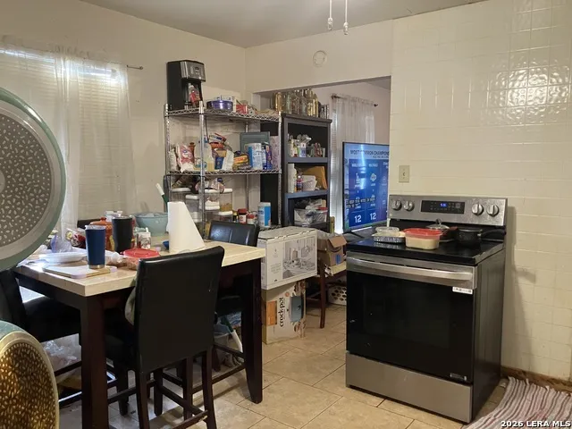 273 County Road 743 Yancey, TX 78886