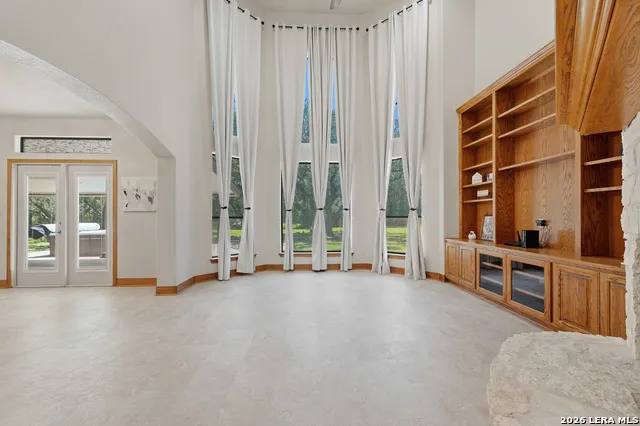 1017 MOUNTAIN DR San Marcos, TX 78666