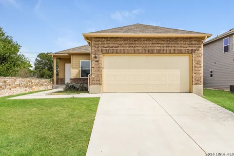 3207 Pedernales