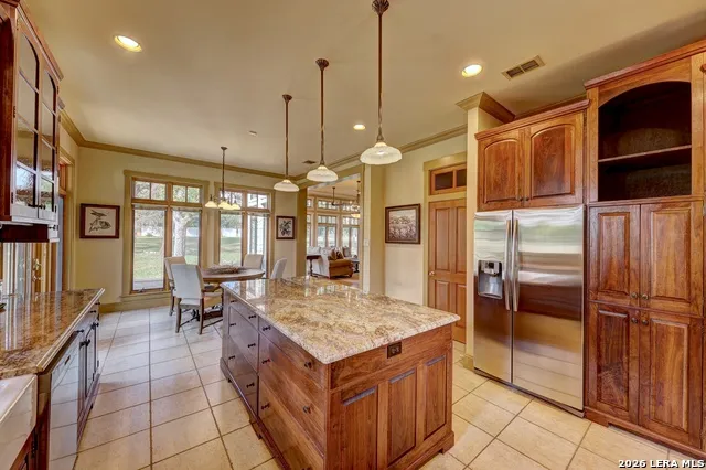 1104 Lois St Kerrville, TX 78028