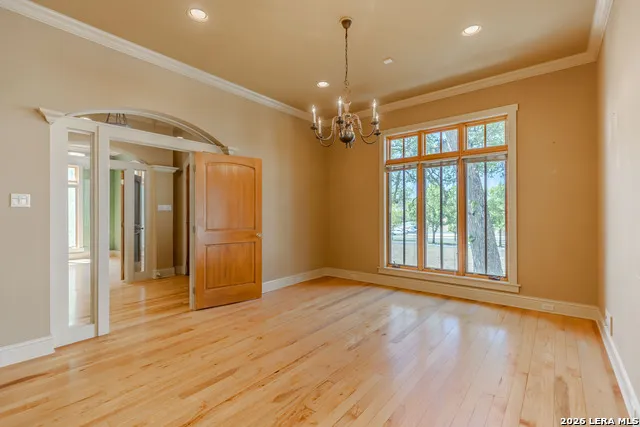 1104 Lois St Kerrville, TX 78028
