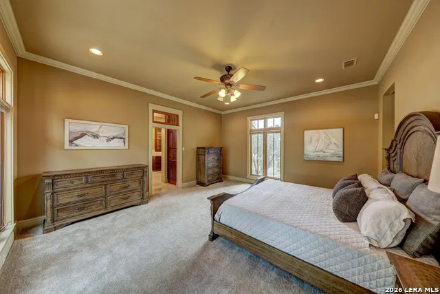 1104 Lois St Kerrville, TX 78028