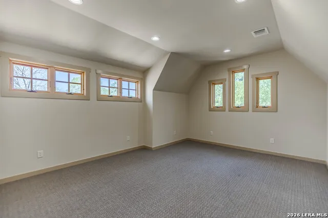 1104 Lois St Kerrville, TX 78028