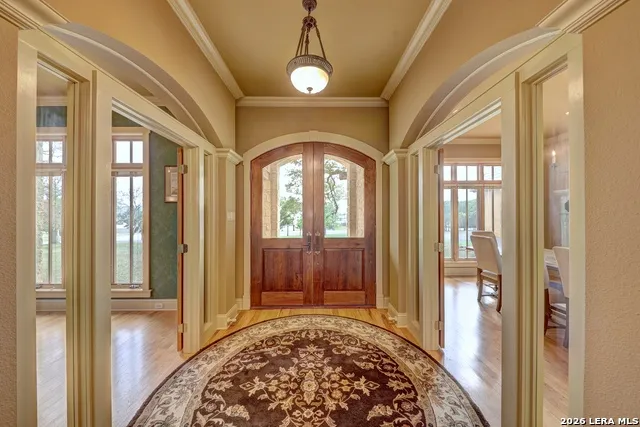 1104 Lois St Kerrville, TX 78028