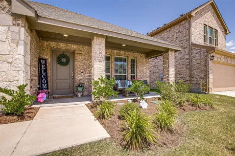 593 Jamestown Lane