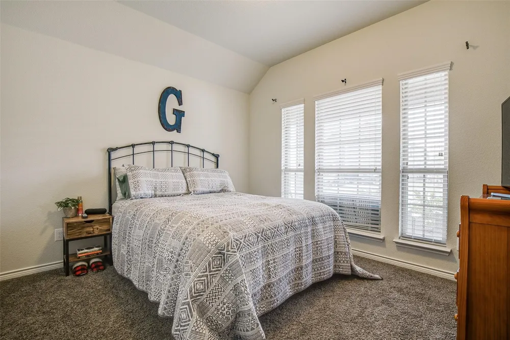 593 Jamestown Lane Fate, TX 75189