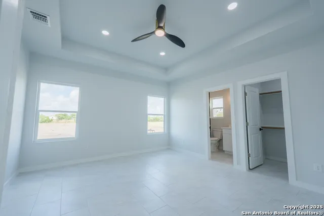 150 Ranchero Way Natalia, TX 78059