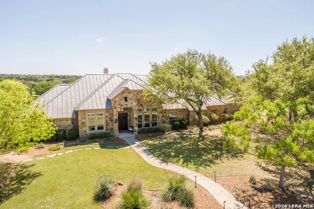 395 Bluff Creek Center Point, TX 78010