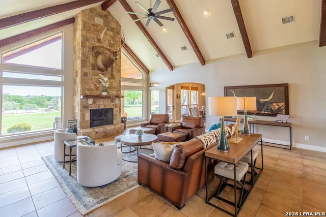 395 Bluff Creek Center Point, TX 78010