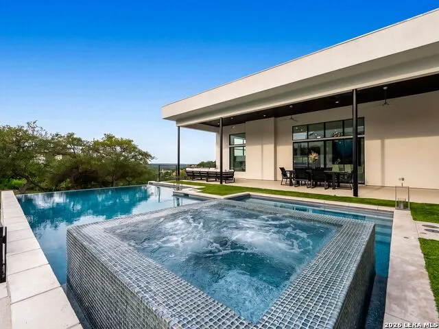 10015 Ivory Canyon San Antonio, TX 78255
