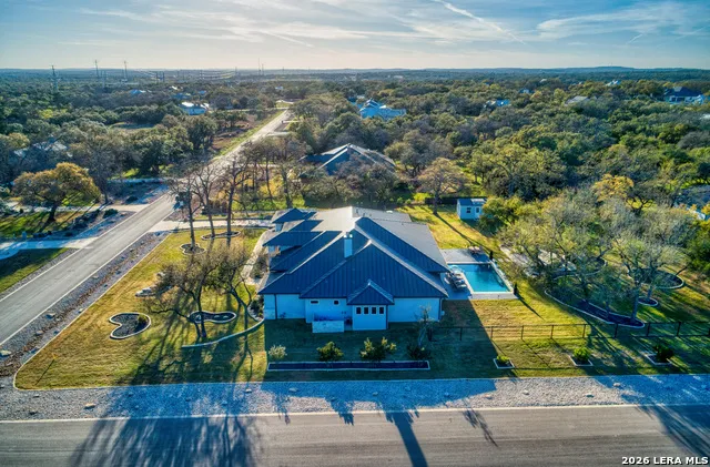 916 JENNY LEIGH TRL Bulverde, TX 78163