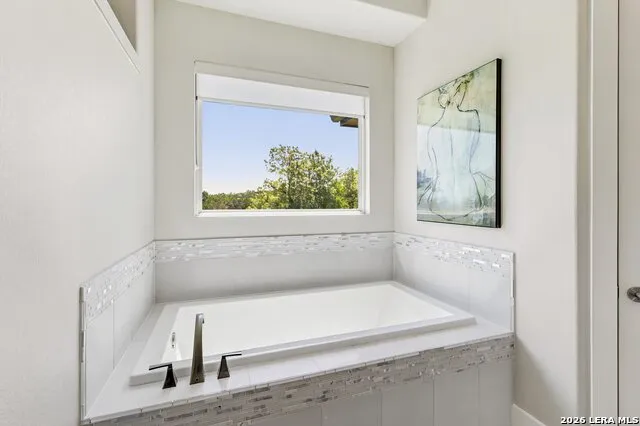 643 MENGER SPGS Boerne, TX 78006