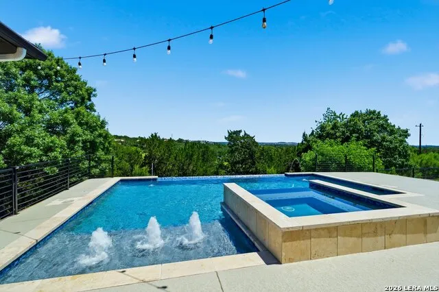 643 MENGER SPGS Boerne, TX 78006
