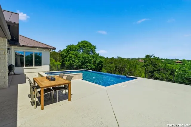 643 MENGER SPGS Boerne, TX 78006