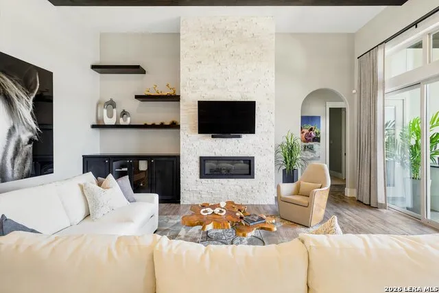 643 MENGER SPGS Boerne, TX 78006