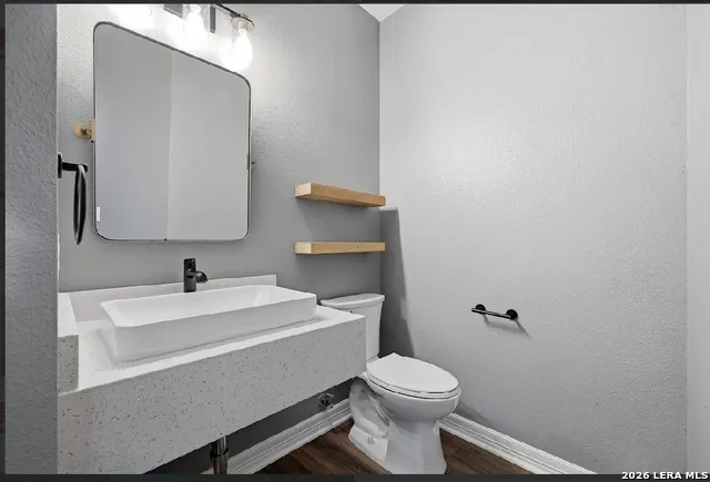 27 Stonewall Bend San Antonio, TX 78256
