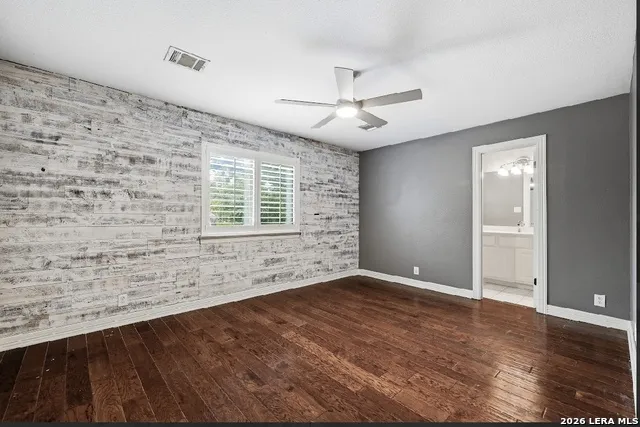 27 Stonewall Bend San Antonio, TX 78256