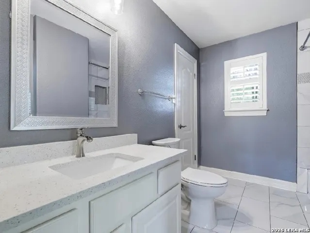 27 Stonewall Bend San Antonio, TX 78256