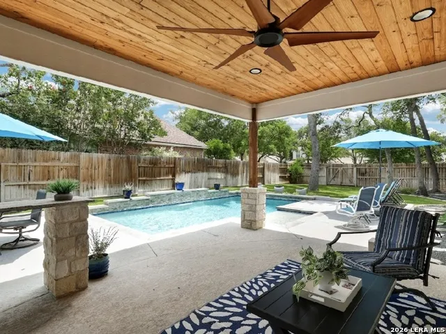 27 Stonewall Bend San Antonio, TX 78256