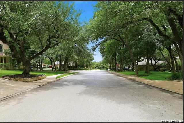 27 Stonewall Bend San Antonio, TX 78256