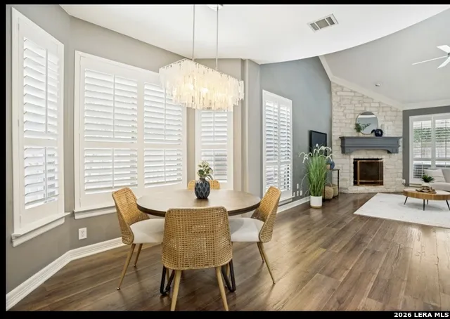 27 Stonewall Bend San Antonio, TX 78256