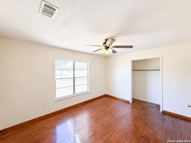 3962 STATE HWY 173 S Devine, TX 78016