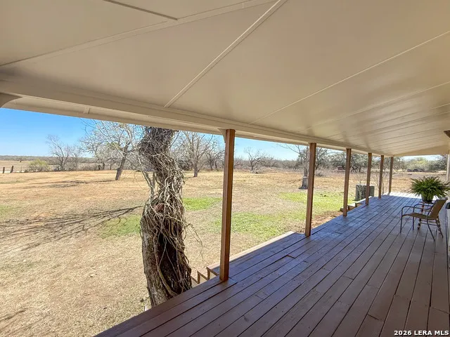 3962 STATE HWY 173 S Devine, TX 78016