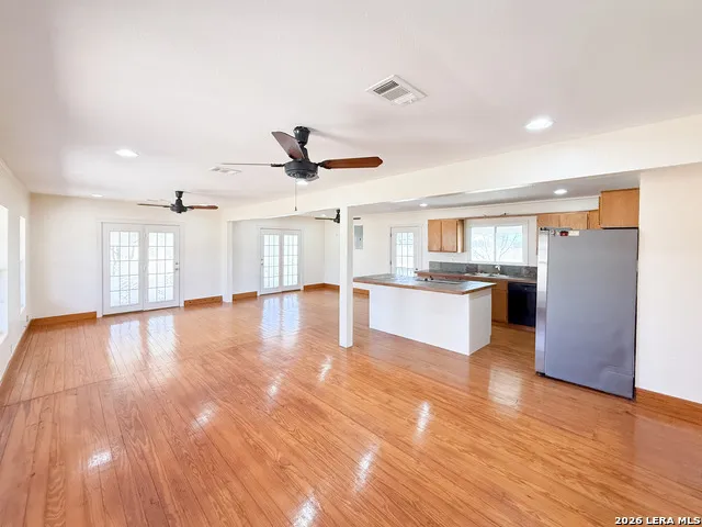 3962 STATE HWY 173 S Devine, TX 78016