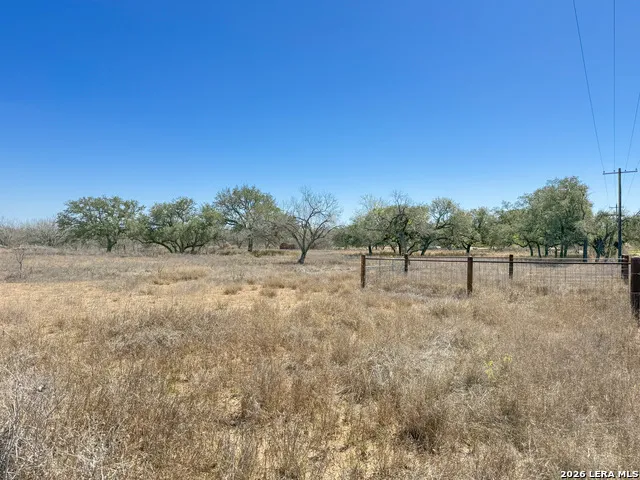 3962 STATE HWY 173 S Devine, TX 78016