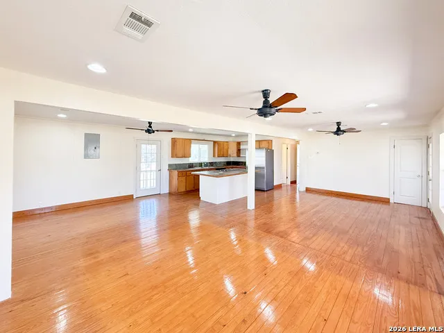 3962 STATE HWY 173 S Devine, TX 78016