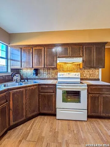 2101 PERSHING CIR Eagle Pass, TX 78852