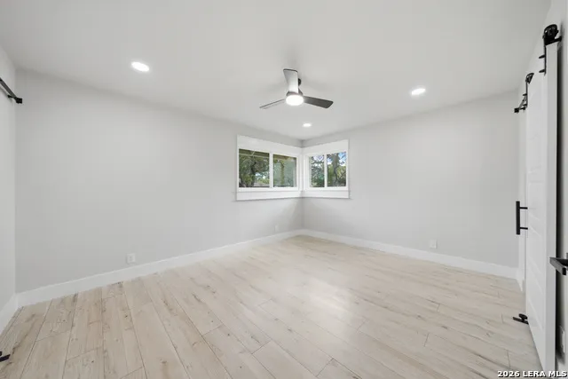 118 S Gardenview Castle Hills, TX 78213