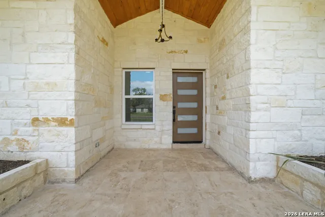 118 S Gardenview Castle Hills, TX 78213