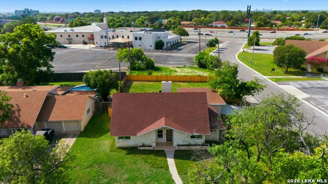 118 S Gardenview Castle Hills, TX 78213