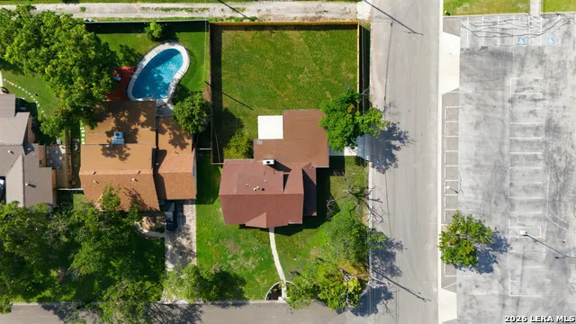 118 S Gardenview Castle Hills, TX 78213