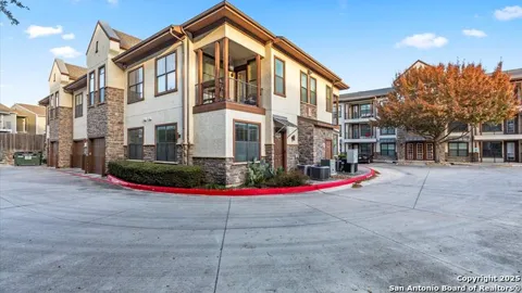 7342 Oak Manor #6204