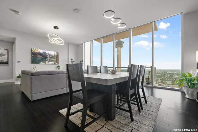 610 E Market St #UNIT 2605 San Antonio, TX 78205