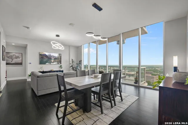 610 E Market St #UNIT 2605 San Antonio, TX 78205