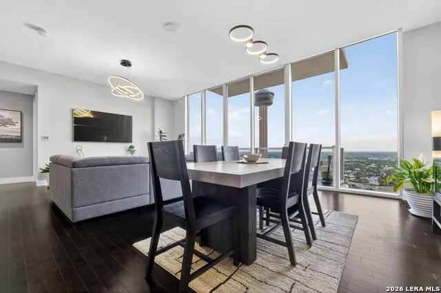 610 E Market St #UNIT 2605 San Antonio, TX 78205