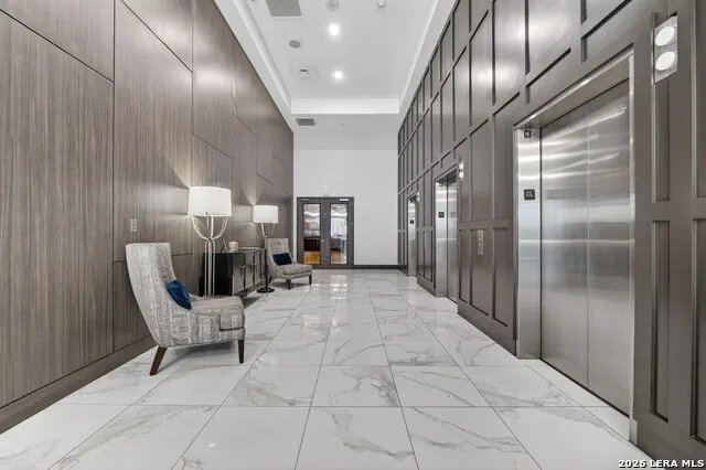 610 E Market St #UNIT 2605 San Antonio, TX 78205