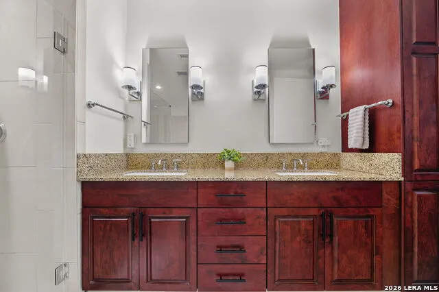 610 E Market St #UNIT 2605 San Antonio, TX 78205