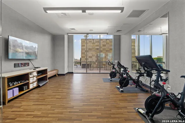 610 E Market St #UNIT 2605 San Antonio, TX 78205