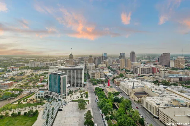 610 E Market St #UNIT 2605 San Antonio, TX 78205