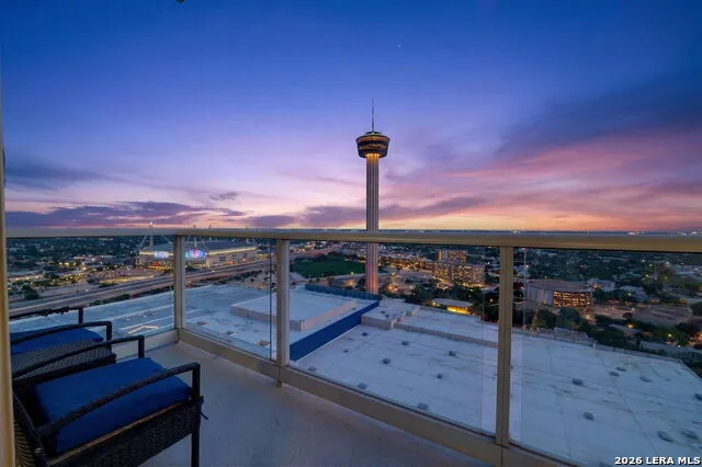 610 E Market St #UNIT 2605 San Antonio, TX 78205