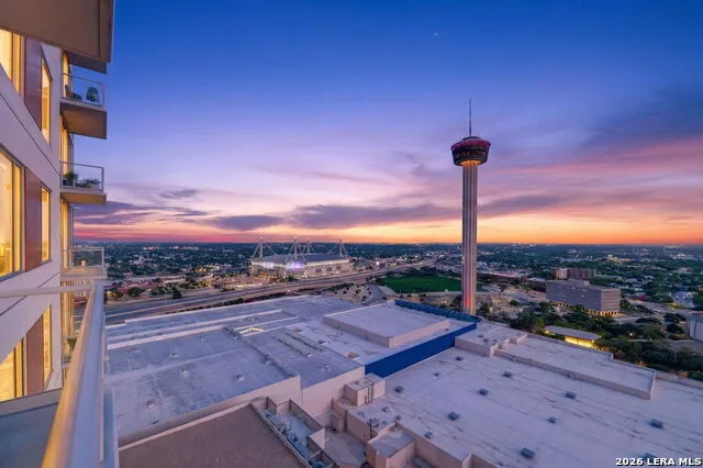 610 E Market St #UNIT 2605 San Antonio, TX 78205