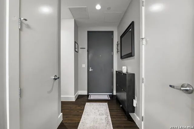 610 E Market St #UNIT 2605 San Antonio, TX 78205