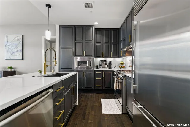 610 E Market St #UNIT 2605 San Antonio, TX 78205