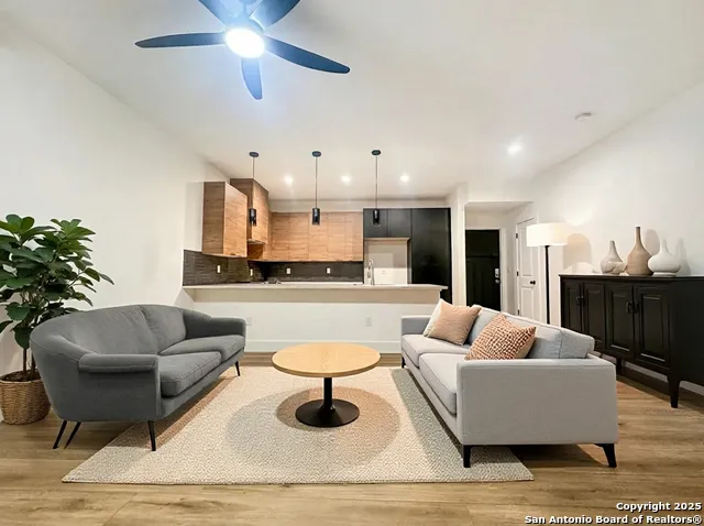 721-723 Iowa #721 723 San Antonio, TX 78203