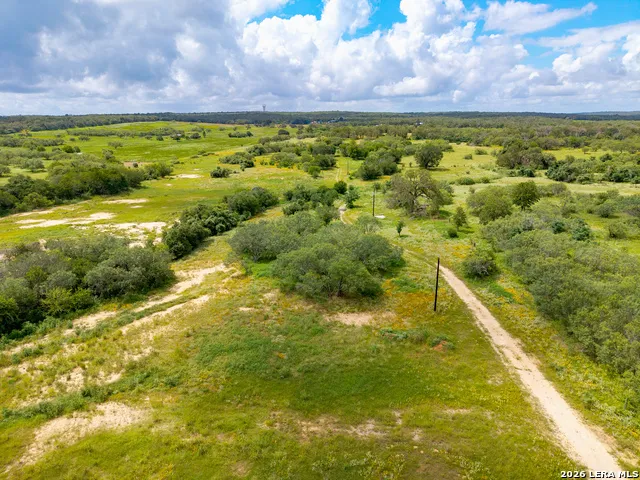 3141 Zion Hill Seguin, TX 78155