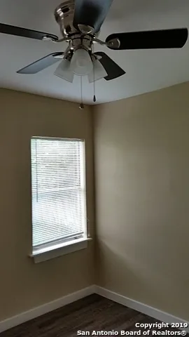 516 BEXAR DR San Antonio, TX 78228
